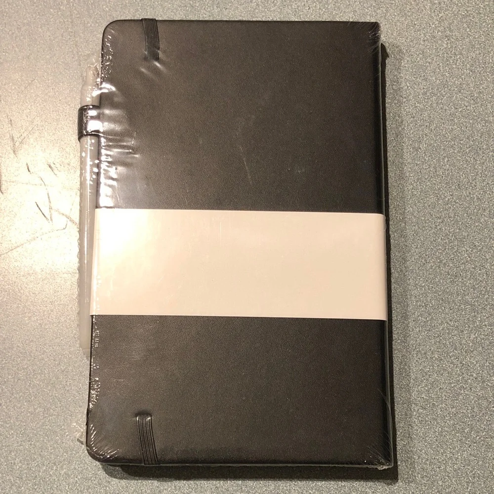 Classic Ruled A5 Notebook with Pen Holder - Black